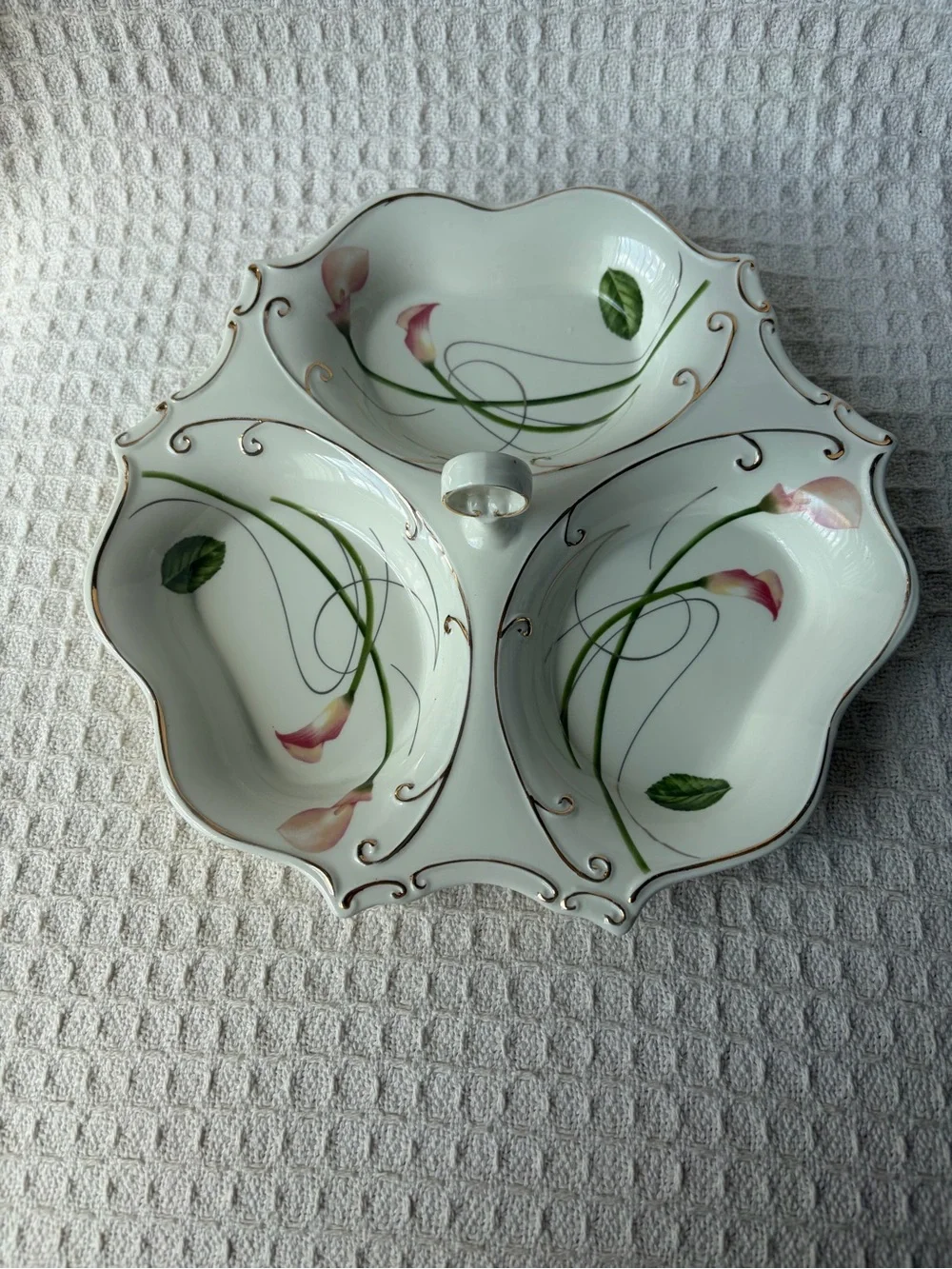 J & S Imports Santino Collection 3-Compartment Serving Dish with Pink Flowers